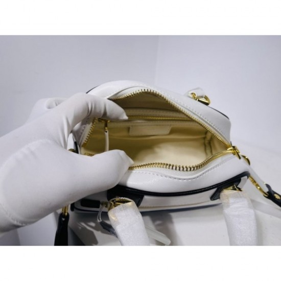 2022SS DIOR Dior shoulder bag popular boiling item 2022SS DIOR Dior shoulder bag popular boiling item