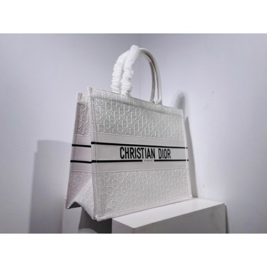 2022SS DIOR Dior tote bag Items that bring out the texture 2022SS DIOR Dior tote bag Items that bring out the texture