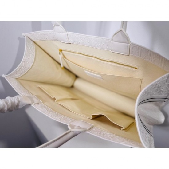 2022SS DIOR Dior tote bag Items that bring out the texture 2022SS DIOR Dior tote bag Items that bring out the texture