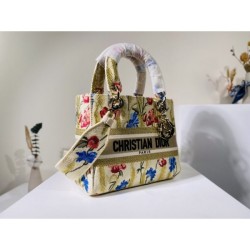 2022SS DIOR Dior Shoulder Bag Popular and popular!