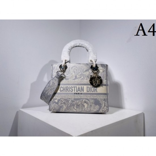 2022SS DIOR Dior shoulder bag Good looking popular classic 2022SS DIOR Dior shoulder bag Good looking popular classic