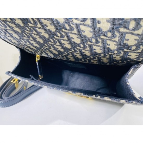 2022SS DIOR Dior Shoulder Bag Key to Fashion Style 2022SS DIOR Dior Shoulder Bag Key to Fashion Style