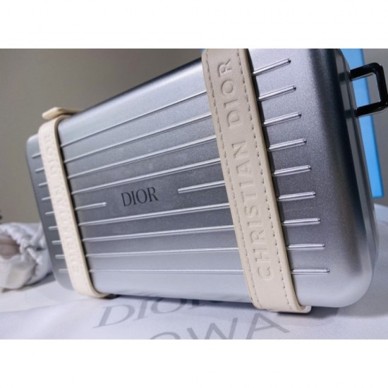 2022SS DIOR Dior Shoulder Bag Conspicuously strong 2022SS DIOR Dior Shoulder Bag Conspicuously strong