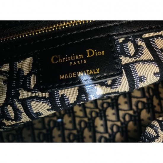 2022SS DIOR Dior shoulder bag Impression of fashionable advanced 2022SS DIOR Dior shoulder bag Impression of fashionable advanced