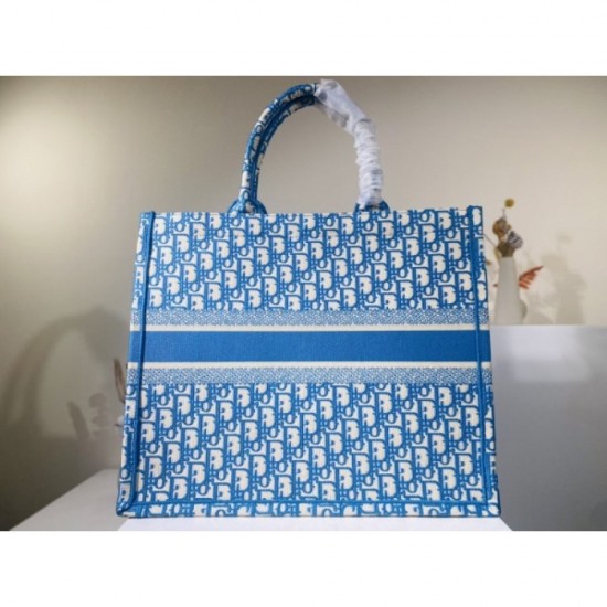 2022SS DIOR Dior tote bag New work with excellent assertiveness 2022SS DIOR Dior tote bag New work with excellent assertiveness