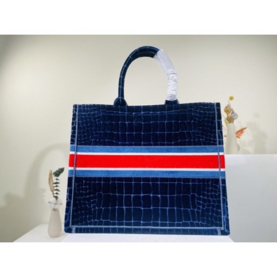 2022SS DIOR Dior tote bag has a neat feeling 2022SS DIOR Dior tote bag has a neat feeling