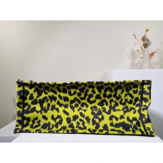 2022SS DIOR Dior Tote Bag Make a cool impression 2022SS DIOR Dior Tote Bag Make a cool impression