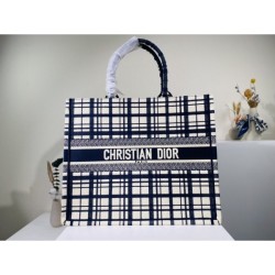 2022SS DIOR Dior tote bag Very easy to take in