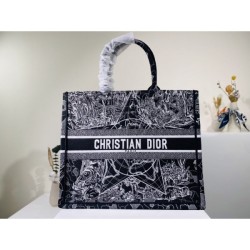 2022SS DIOR Dior tote bag Adult-like atmosphere