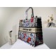 2022SS DIOR Dior Tote Bag For an elegant casual outfit 2022SS DIOR Dior Tote Bag For an elegant casual outfit