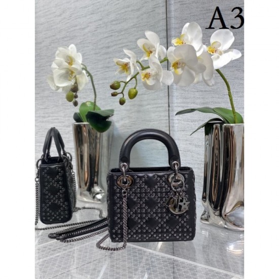 DIOR Dior Tote Bag 2022SS Summer new work that can create a new look DIOR Dior Tote Bag 2022SS Summer new work that can create a new look