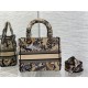DIOR Dior tote bag 2022SS with the latest fashionable logo DIOR Dior tote bag 2022SS with the latest fashionable logo