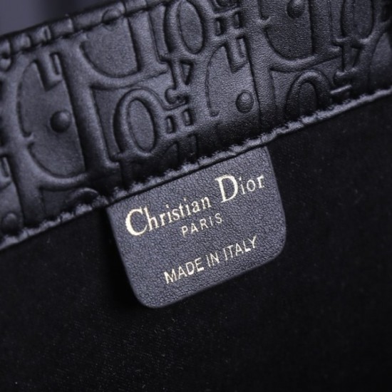 DIOR Dior Tote Bag 2022SS Popular with young people overseas DIOR Dior Tote Bag 2022SS Popular with young people overseas