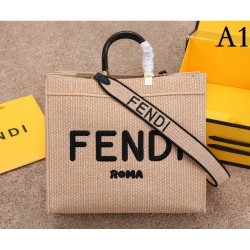 FENDI Fendi Tote Bag 2022SS Finished in a sexy style