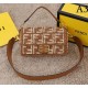 FENDI Fendi Tote Bag 2022SS Comfortable and comfortable new work FENDI Fendi Tote Bag 2022SS Comfortable and comfortable new work