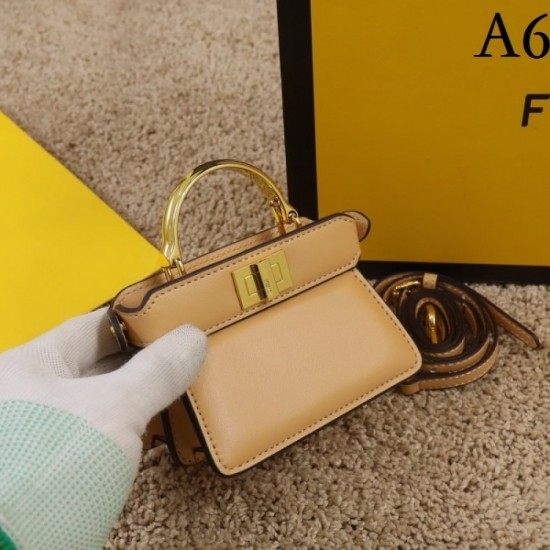 FENDI Fendi Tote Bag 2022SS Essential spring and summer item FENDI Fendi Tote Bag 2022SS Essential spring and summer item