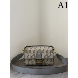 FENDI Fendi shoulder bag 2022SS This season continues to be a brand