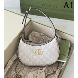 2022SS GUCCI Gucci shoulder bag essential item for fashion people