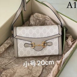 2022SS GUCCI Gucci shoulder bag boldly adopted style