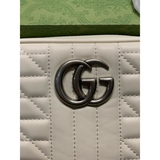 2022SS GUCCI Gucci Shoulder Bag Gives a soft and light impression 2022SS GUCCI Gucci Shoulder Bag Gives a soft and light impression