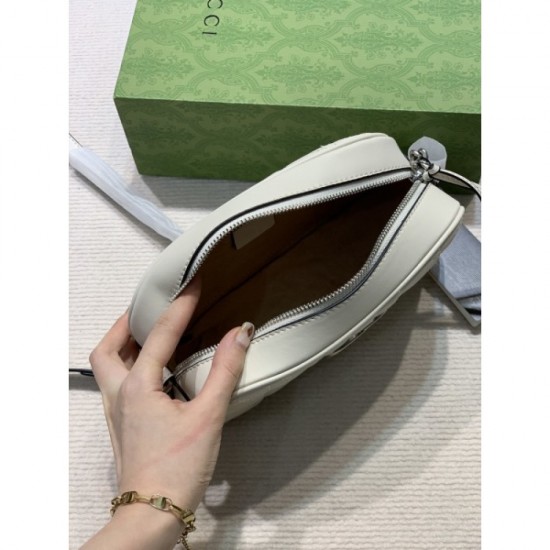 2022SS GUCCI Gucci Shoulder Bag Gives a soft and light impression 2022SS GUCCI Gucci Shoulder Bag Gives a soft and light impression