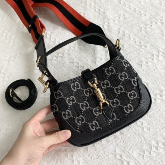 2022SS GUCCI Gucci shoulder bag becomes too individual 2022SS GUCCI Gucci shoulder bag becomes too individual