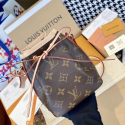 Outstanding brand print 2022SS LOUIS VUITTON ladies bag