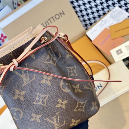 Outstanding brand print 2022SS LOUIS VUITTON ladies bag Outstanding brand print 2022SS LOUIS VUITTON ladies bag