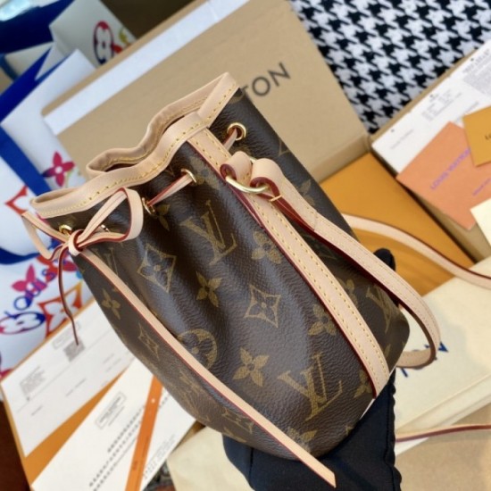 Outstanding brand print 2022SS LOUIS VUITTON ladies bag Outstanding brand print 2022SS LOUIS VUITTON ladies bag