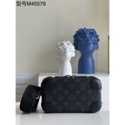The most popular brand this spring 2022SS LOUIS VUITTON ladies bag