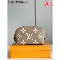 Popular item last year New 2022SS LOUIS VUITTON ladies bag
