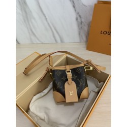 New 2022SS LOUIS VUITTON ladies bag that has been featured in many magazines