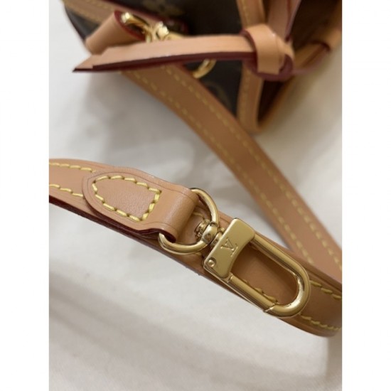New 2022SS LOUIS VUITTON ladies bag that has been featured in many magazines New 2022SS LOUIS VUITTON ladies bag that has been featured in many magazines