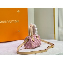 2022SS LOUIS VUITTON Shoulder bag with a sense of luxury