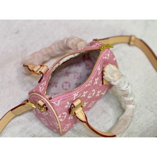 2022SS LOUIS VUITTON Shoulder bag with a sense of luxury 2022SS LOUIS VUITTON Shoulder bag with a sense of luxury
