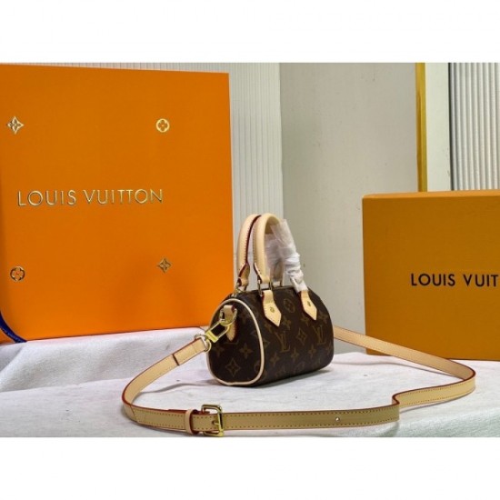 2022SS LOUIS VUITTON Shoulder bag Unique design 2022SS LOUIS VUITTON Shoulder bag Unique design