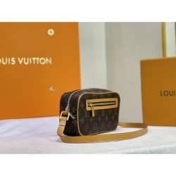 2022SS LOUIS VUITTON Shoulder bag This year's big trend