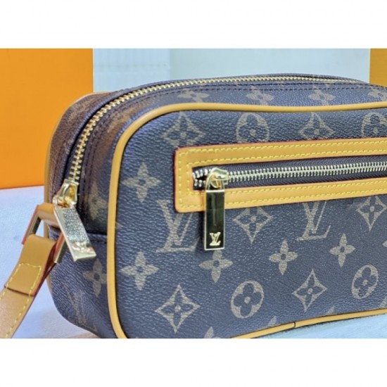 2022SS LOUIS VUITTON Shoulder bag This year's big trend 2022SS LOUIS VUITTON Shoulder bag This year's big trend