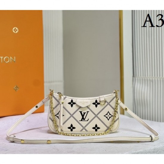 2022SS LOUIS VUITTON Shoulder bag Excellent presence 2022SS LOUIS VUITTON Shoulder bag Excellent presence