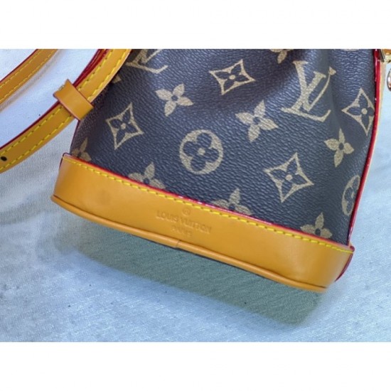 2022SS LOUIS VUITTON Upgraded from the Louis Vuitton shoulder bag 2022SS LOUIS VUITTON Upgraded from the Louis Vuitton shoulder bag