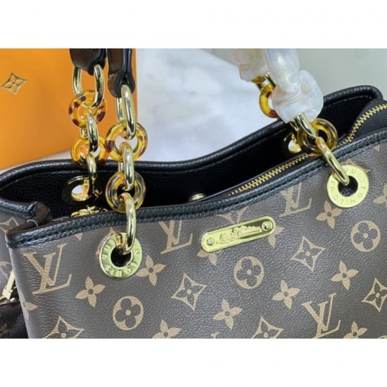 2022SS LOUIS VUITTON Louis Vuitton tote bag Spring / Summer adult outfit 2022SS LOUIS VUITTON Louis Vuitton tote bag Spring / Summer adult outfit
