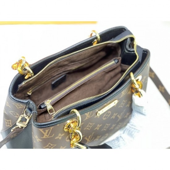 2022SS LOUIS VUITTON Louis Vuitton tote bag Spring / Summer adult outfit 2022SS LOUIS VUITTON Louis Vuitton tote bag Spring / Summer adult outfit