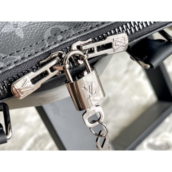 2022SS LOUIS VUITTON Louis Vuitton travel bag classic design 2022SS LOUIS VUITTON Louis Vuitton travel bag classic design