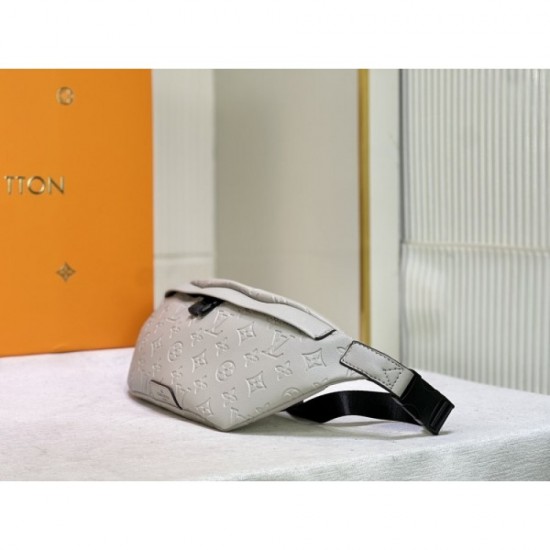 2022SS LOUIS VUITTON Louis Vuitton waist bag very popular item 2022SS LOUIS VUITTON Louis Vuitton waist bag very popular item