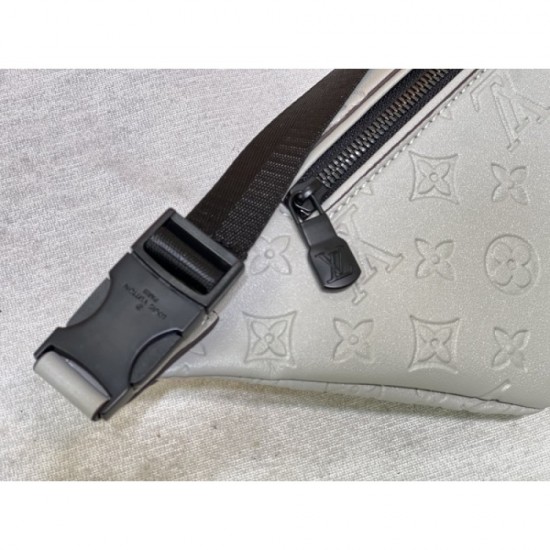 2022SS LOUIS VUITTON Louis Vuitton waist bag very popular item 2022SS LOUIS VUITTON Louis Vuitton waist bag very popular item