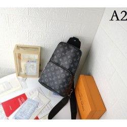 2022SS LOUIS VUITTON Shoulder bag Extremely rare product