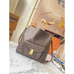 2022SS LOUIS VUITTON Shoulder bag Difficult to obtain in Japan