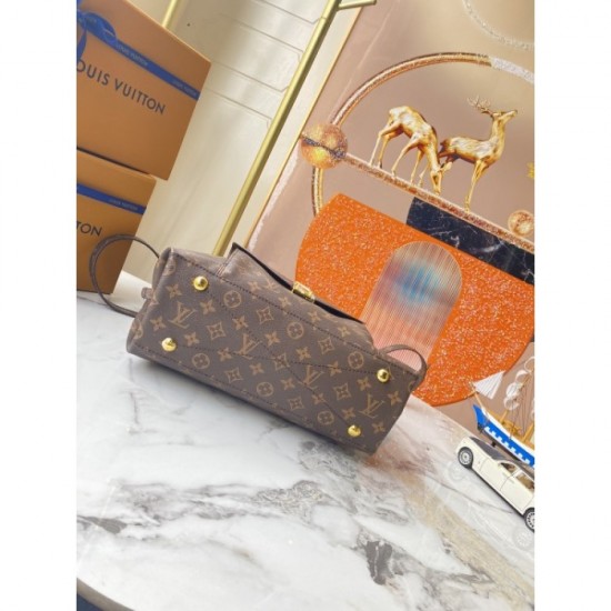 2022SS LOUIS VUITTON Shoulder bag Difficult to obtain in Japan 2022SS LOUIS VUITTON Shoulder bag Difficult to obtain in Japan