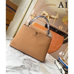 2022SS LOUIS VUITTON Shoulder bag sold out required