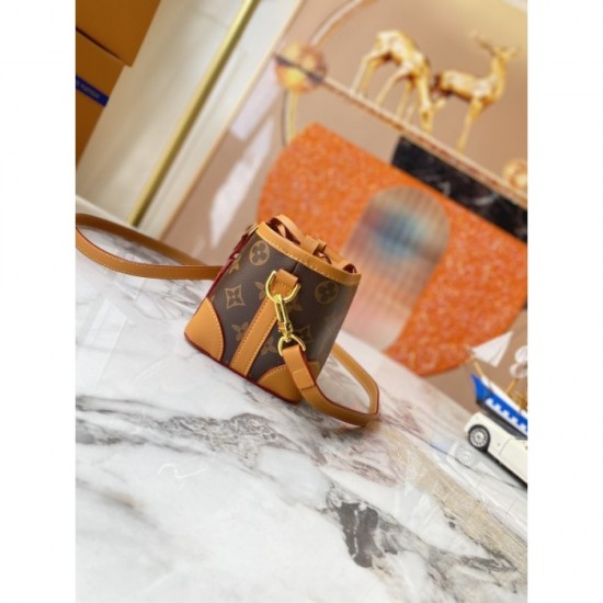 2022SS LOUIS VUITTON Shoulder bag Must-see nice and elegant 2022SS LOUIS VUITTON Shoulder bag Must-see nice and elegant